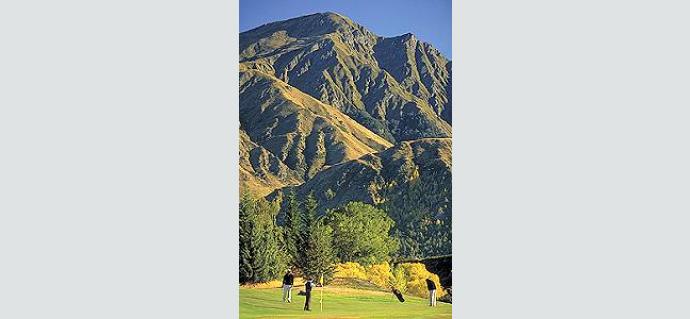 arrowtown_golf_2.jpg